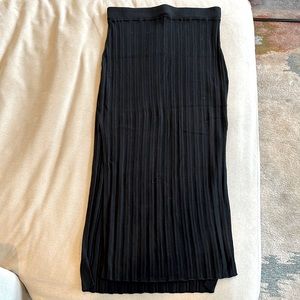 Abercrombie & Fitch Slim Ribbed Midaxi Knit Skirt